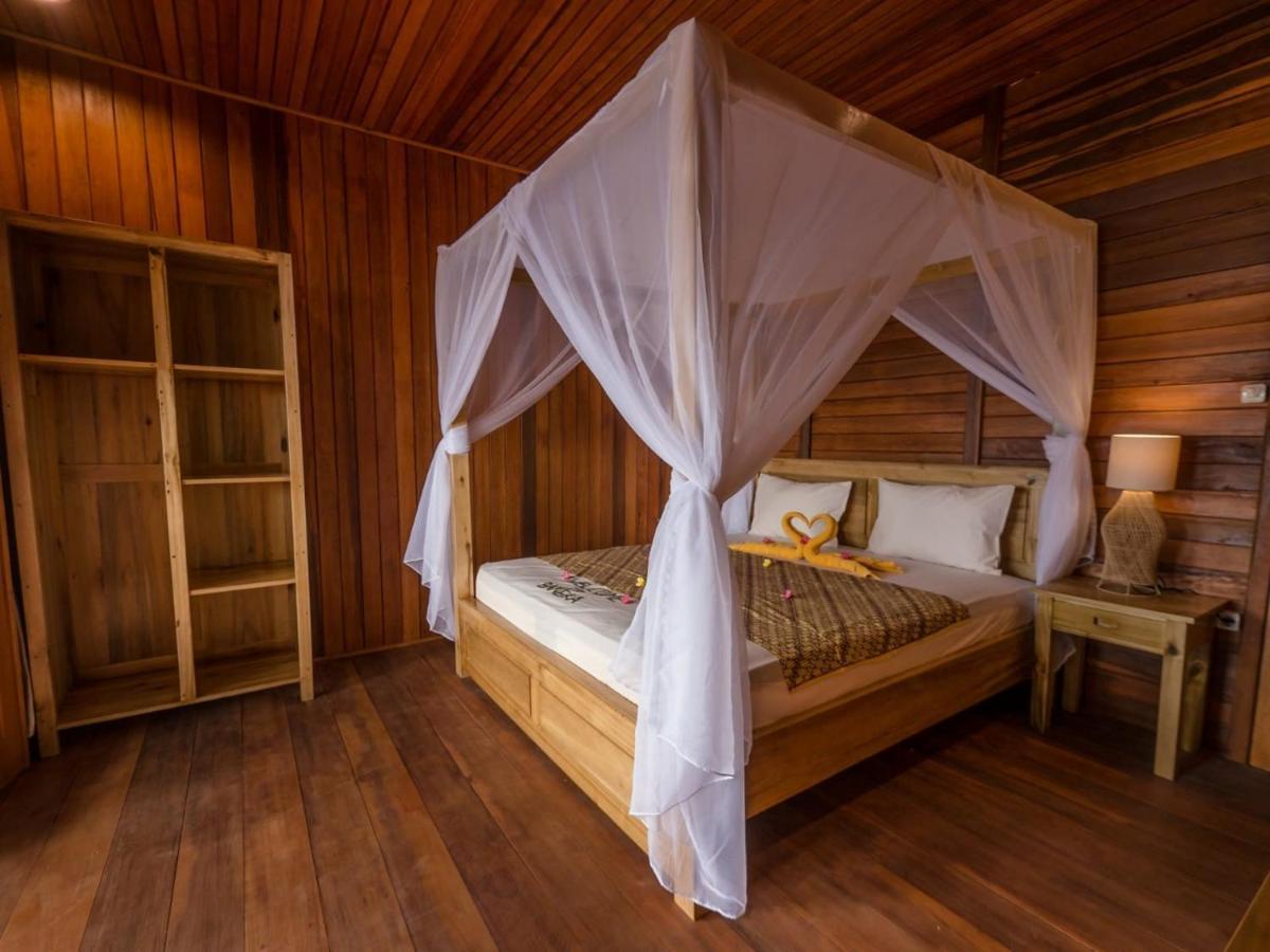 Bungalow de 30 m² con 1 habitación/es y 1 baño/s de uso privado, en Pulau Bangka Totohe Exterior foto