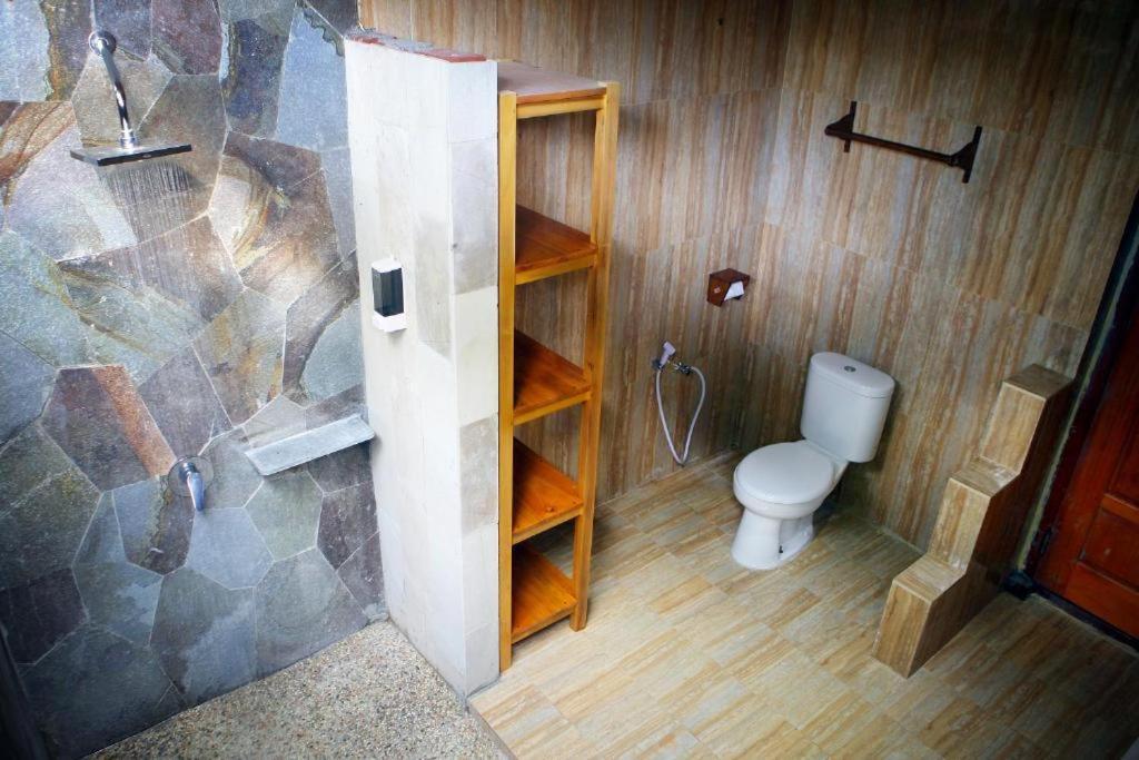 Bungalow de 30 m² con 1 habitación/es y 1 baño/s de uso privado, en Pulau Bangka Totohe Exterior foto