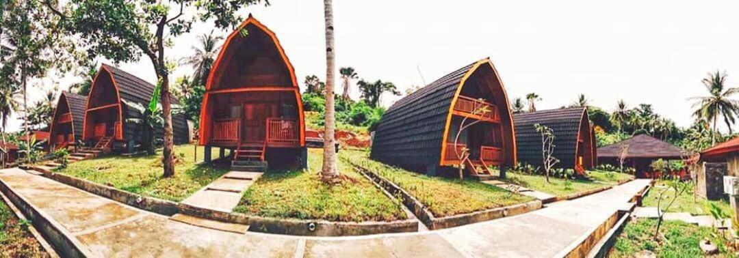Bungalow de 30 m² con 1 habitación/es y 1 baño/s de uso privado, en Pulau Bangka Totohe Exterior foto